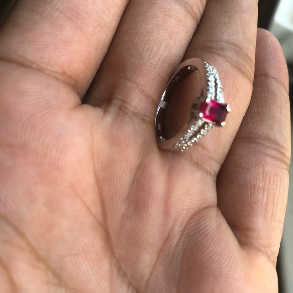 Natural ruby ring - Picture 2 of 4